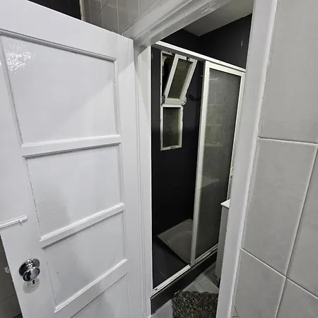 بيت ضيافة Almirante *